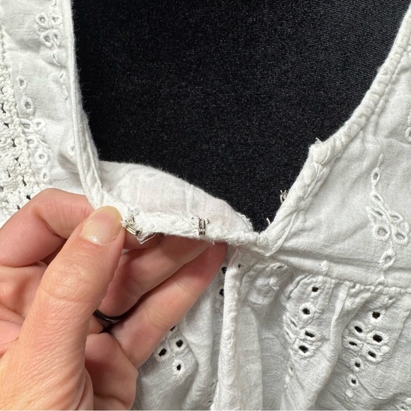 American Eagle white eyelet lace boho blosue top summer preppy womens small - Picture 6 of 8